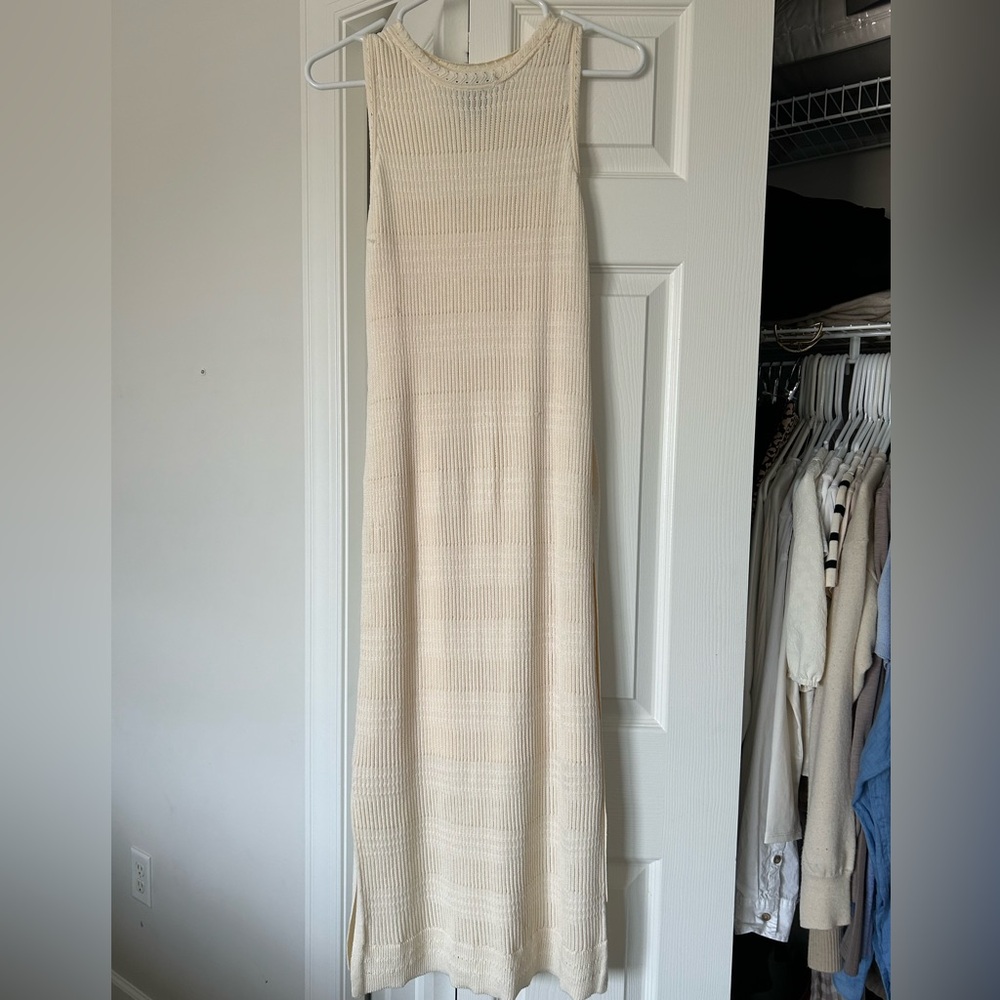 Elegant Cream Sleeveless Knitted Dress